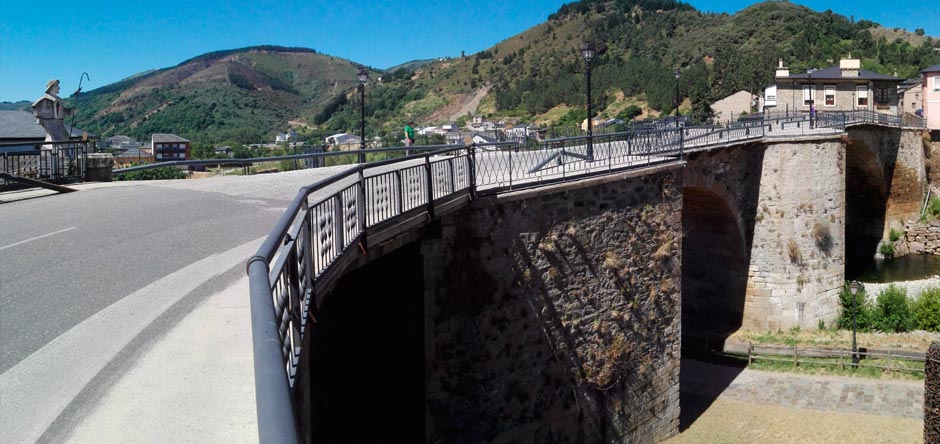 Puente de los peregrinos en Villafranca del Bierzo
